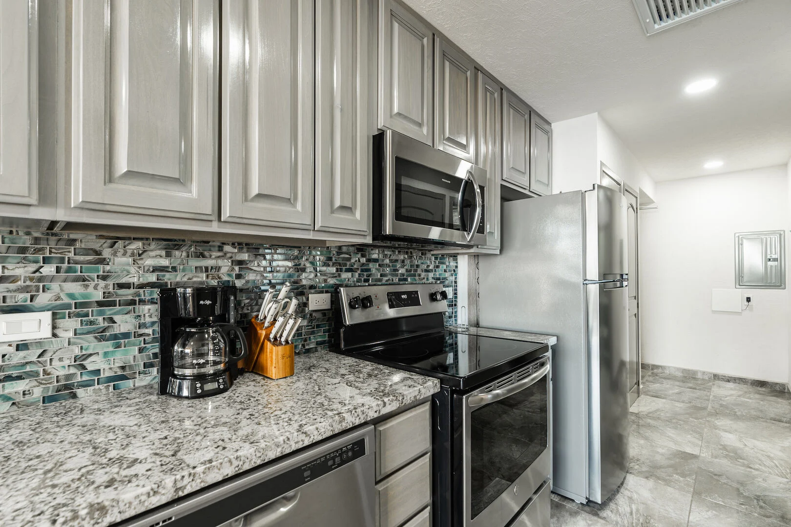C-31002 | 1 Bedroom