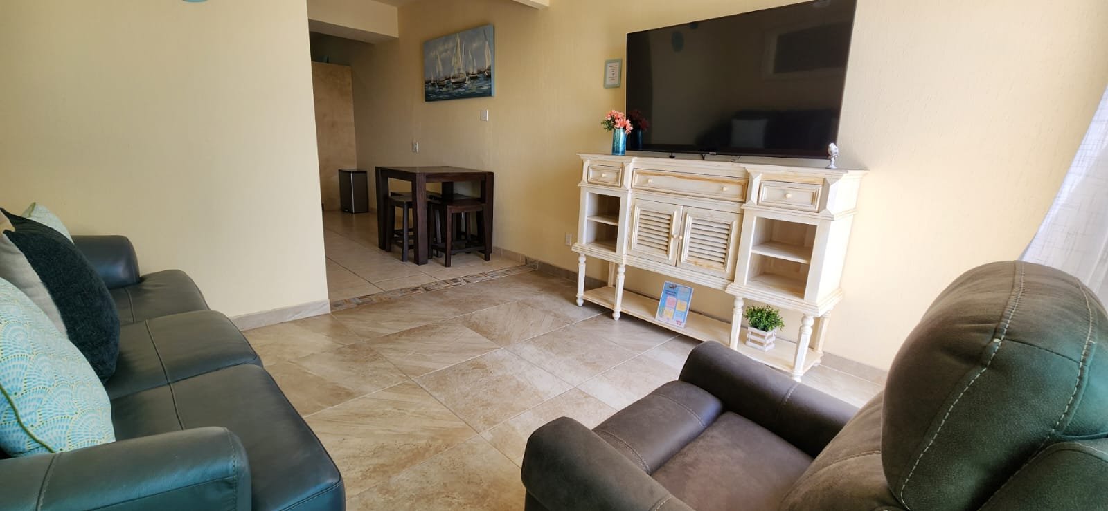 C-30205 | 3 Half Bedrooms
