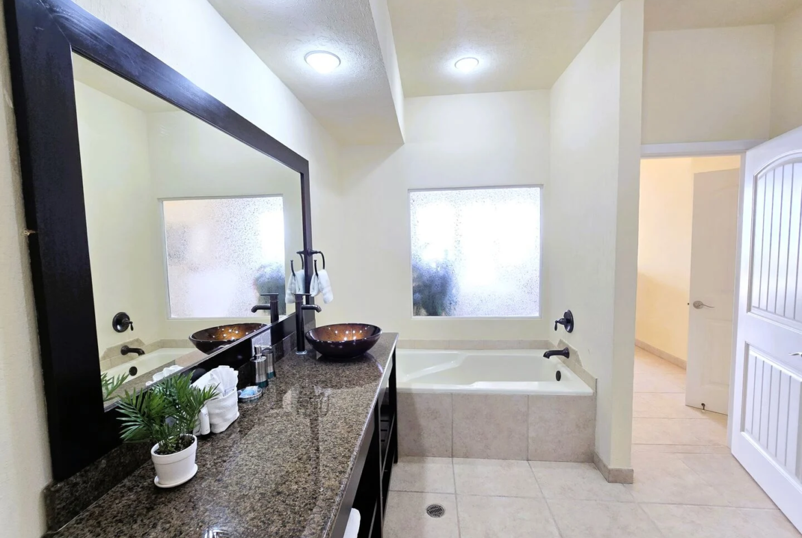 C-30206 | 3 Bedroom EXTRA LARGE PATIO
