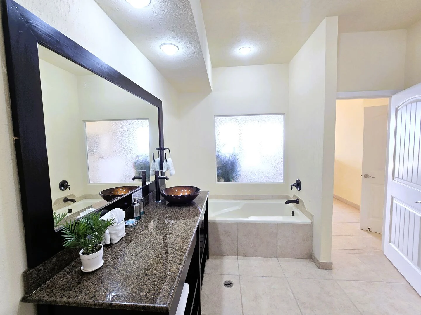 C-30206 | 3 Bedroom EXTRA LARGE PATIO