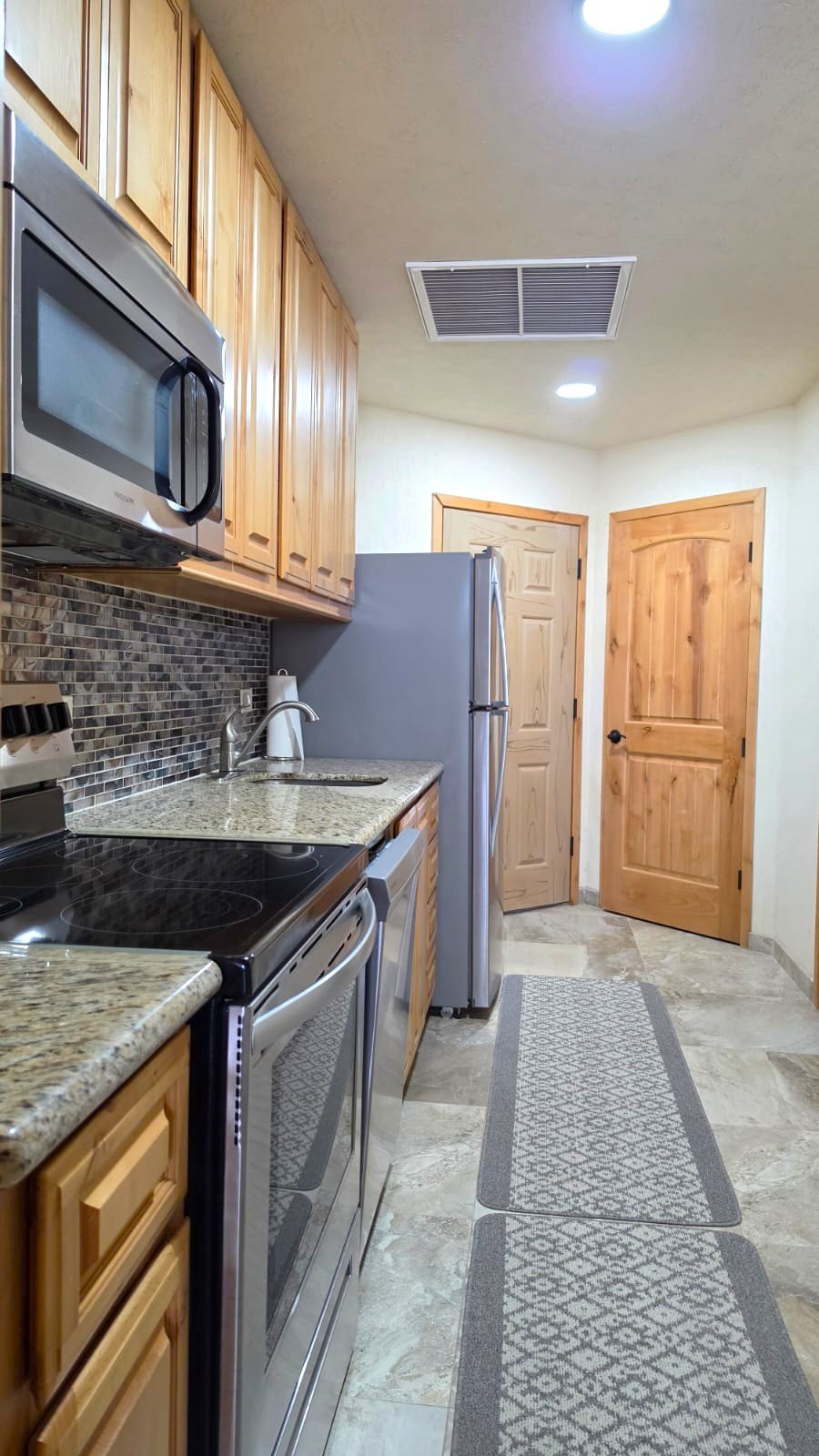 504d C-30504 | 1 Bedroom