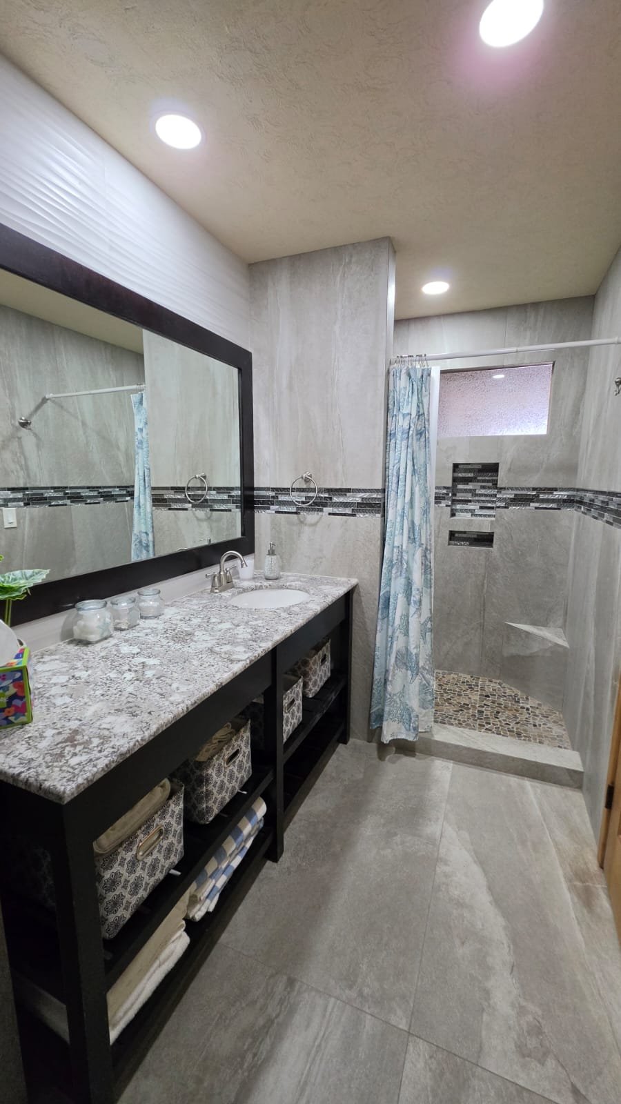 504f C-30504 | 1 Bedroom